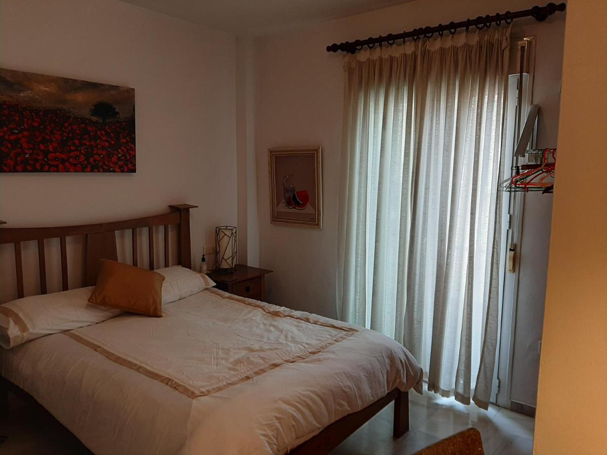 Apartment In Perfect Position Historic Centre Малага Экстерьер фото